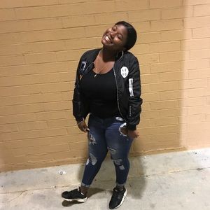 Meet your Posher, Destiny